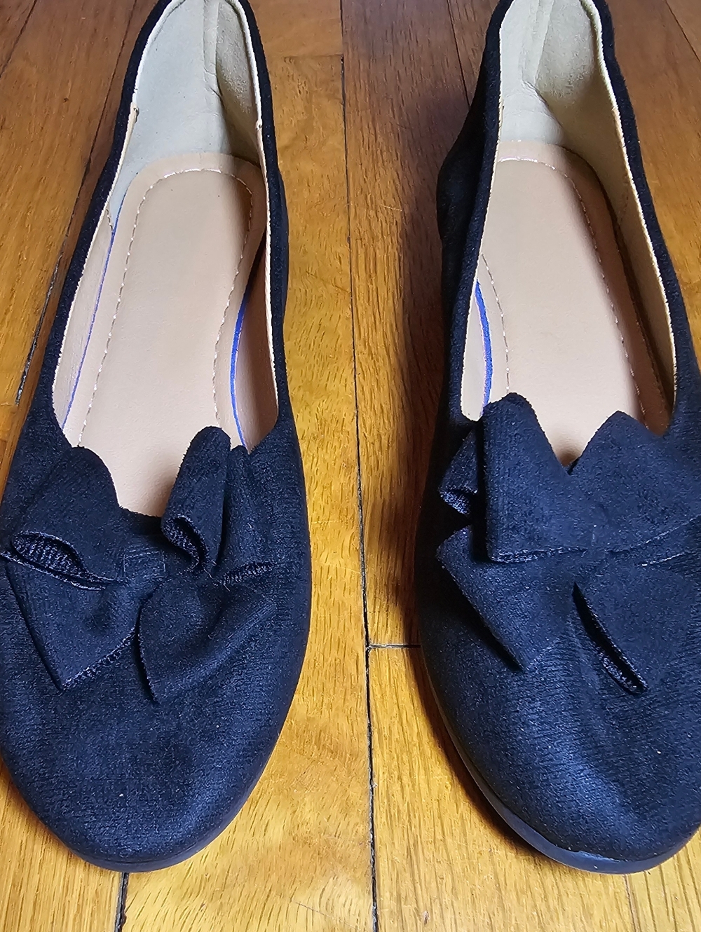 Love Shoes Women's Black Flats with Raised Platform Heel Size 42 (10.5) NWOB